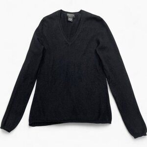 Lord & Taylor Women's Medium Black Cashmere Sweater Jumper Long Sleeve V-Neck